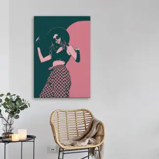 Tranh cô gái cá tính nền hồng - Tranh canvas