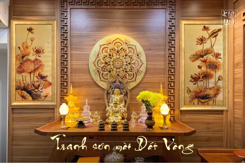 Tranh sơn mài dát vàng phòng thờ được treo cho không gian nhà khách 