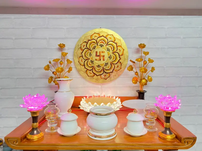 Tranh Mạn Đà La treo bàn thờ nhà khách hàng 
