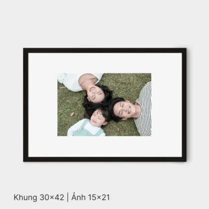 The Anniversary | Bộ khung ảnh gia đình treo tường 5 bức, gỗ sồi nâu - TA5B - Hình ảnh 5