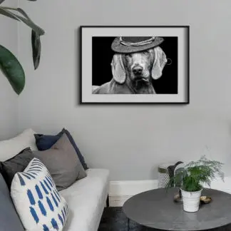 Chú chó đội nón cổ điển 50x70 - Ảnh nghệ thuật khung kính