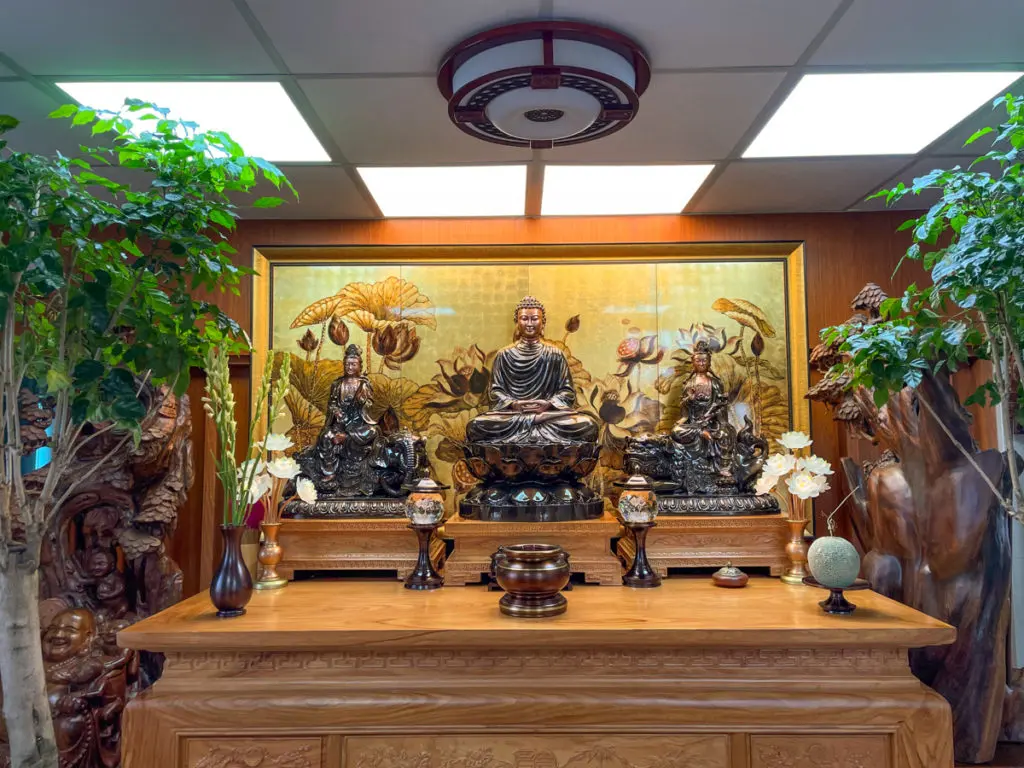 tranh trang trí bàn thờ phật