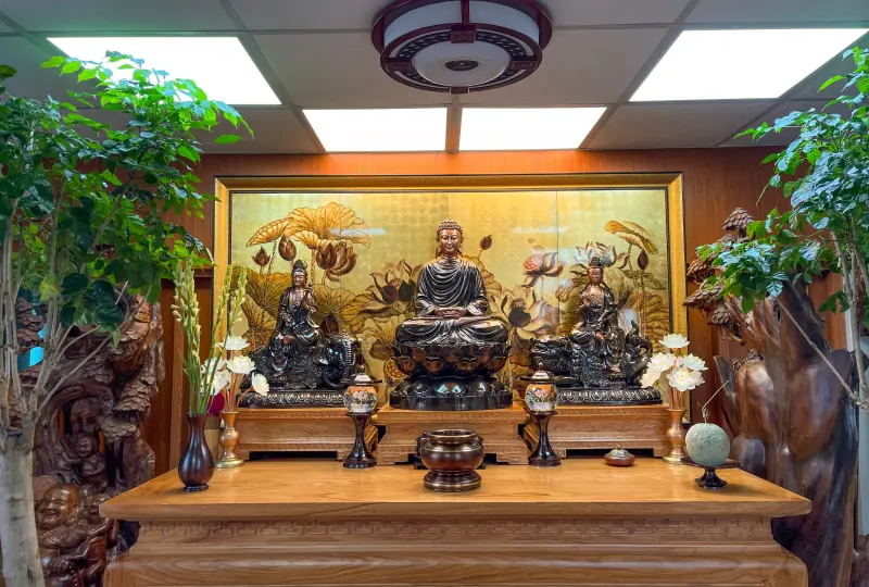 Tranh sơn mài phòng thờ kim liên vạn phúc