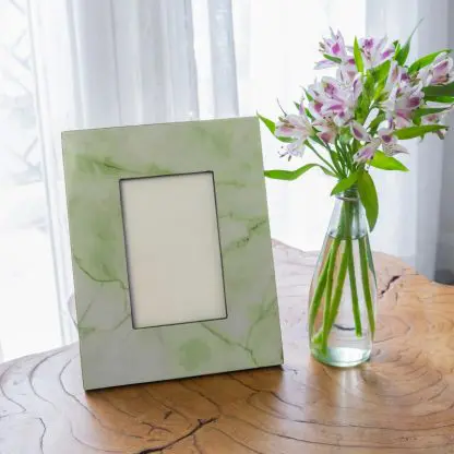 GREEN MARBLE  - Khung ảnh để bàn sơn mài bản 5 cm | Quà Giáng Sinh - Hình ảnh 4