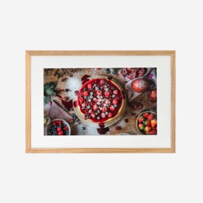 Strawberry Shortcake - Tranh khung kính treo tường 21x30cm