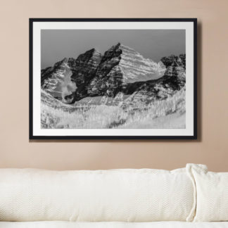 Ngọn núi trong tuyết Tranh phong cảnh trắng đen hiện đại