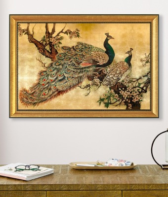 Tranh Khổng tước Phú Quý kích thước 74 x 104 cm phù hợp trưng trên tủ có chiều rộng trên 120 cm 