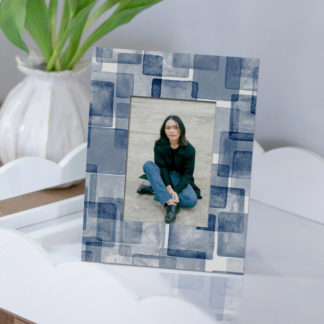 Blue square 13x18 - Khung ảnh để bàn sơn mài hoạ tiết hình vuông| quà tặng sinh nhật, khung ảnh gia đình- KSM03A