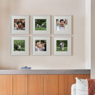 A loving family | Bộ khung ảnh treo tường 6 bức, gỗ sồi trắng