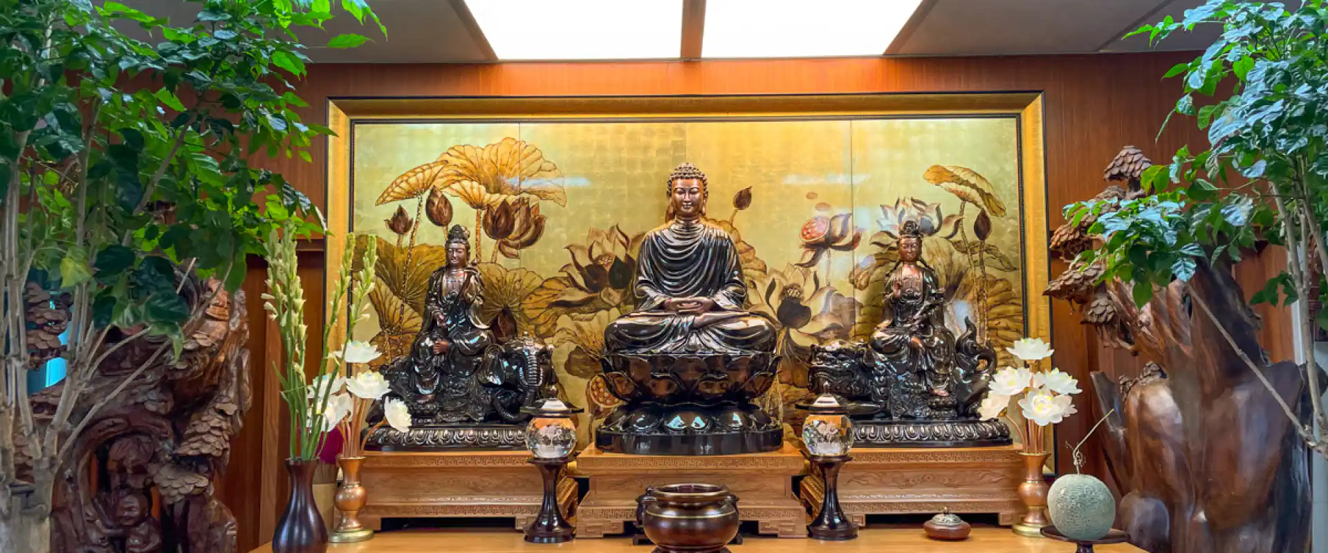 Tranh kim liên vạn phúc