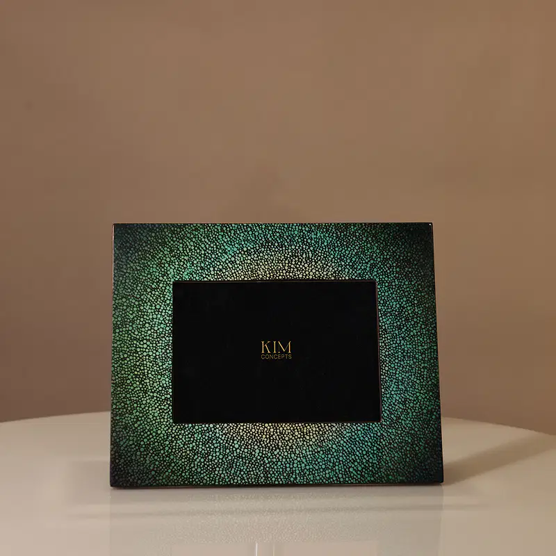 emerald-khung-anh-son-mai-chinh-dien-ngang