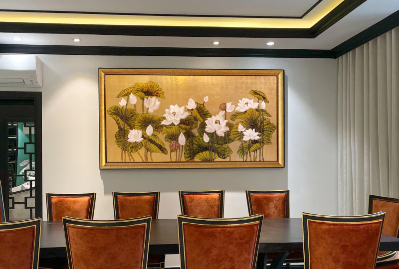 bạch liên hoa tranh sơn mài nhà khách 2